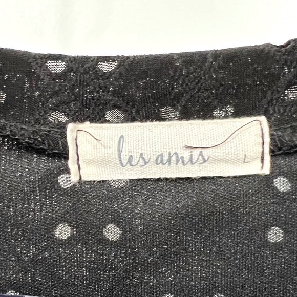 Women’s black top - Picture 3 of 3